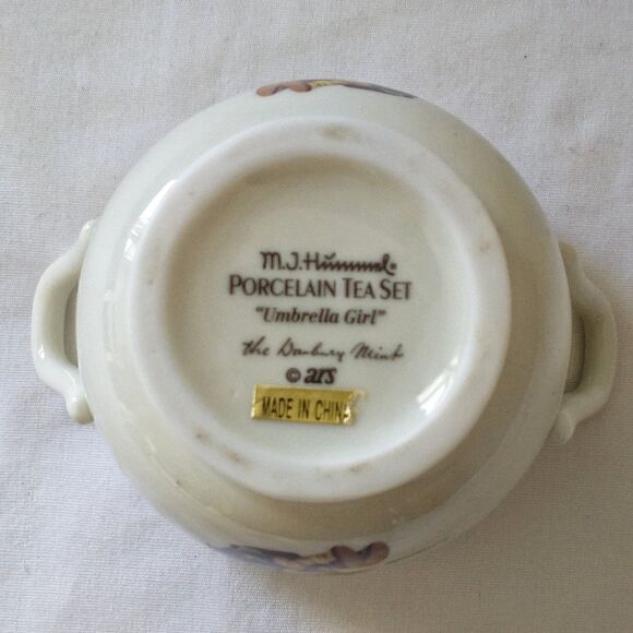 MJ HUMMEL Danbury Sugar & Creamer Set Porcelain Rainy Day Boy Girl Vintage - Picture 12 of 16
